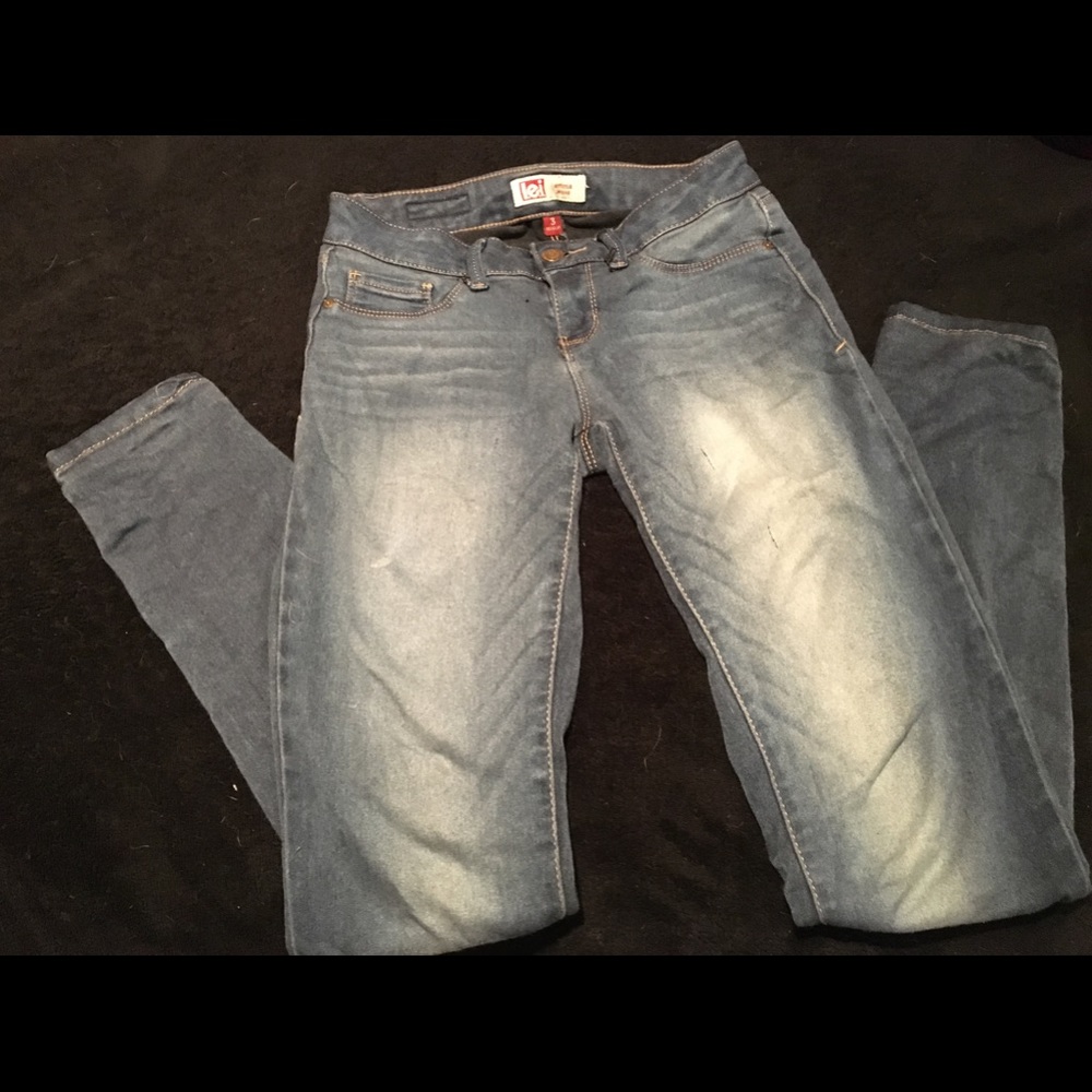 Blue L.e.i. Low-Rise Jeggings size 3